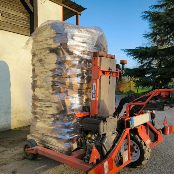 Livraison à domicile bois de chauffage étuvé extra sec
